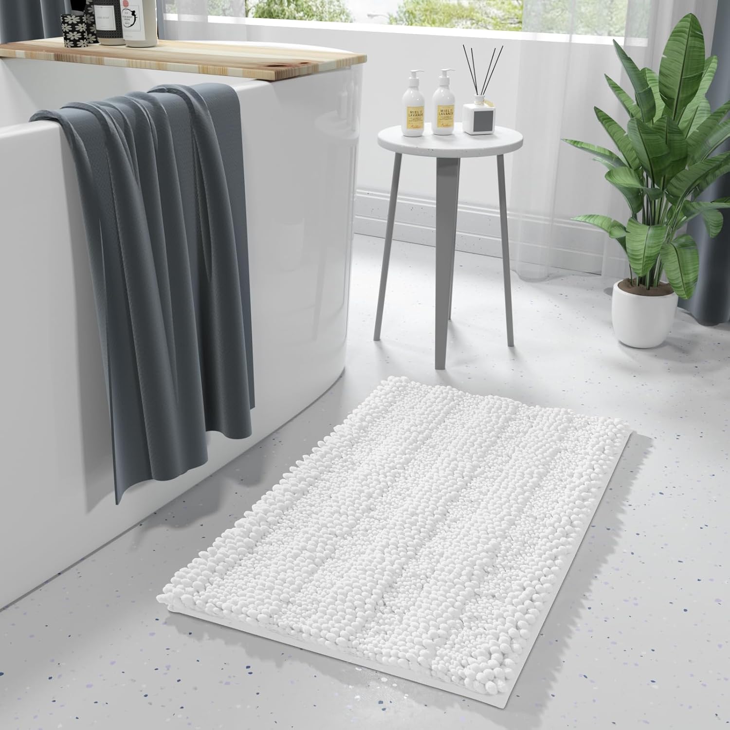Yimobra Ultra Plush Chenille Bath Mat 24 x 17