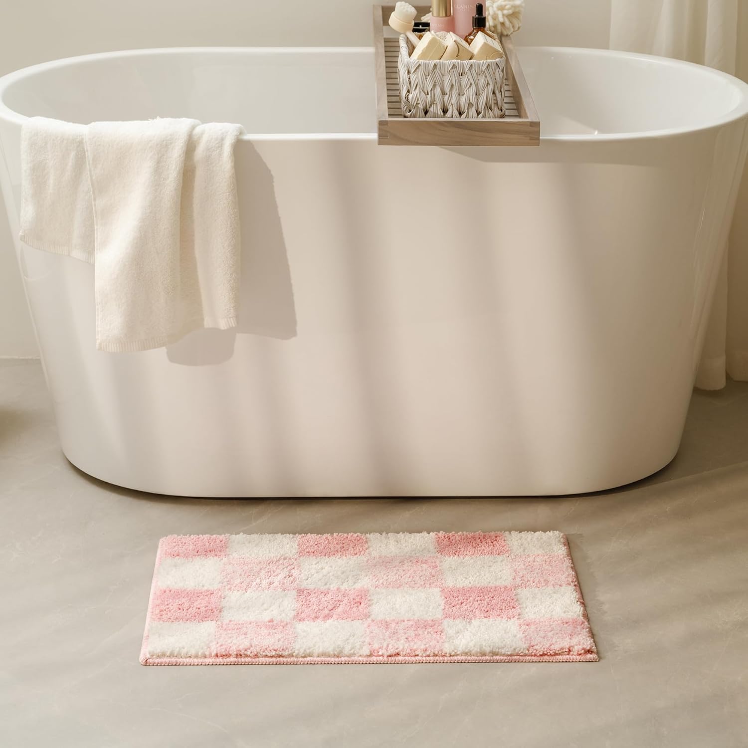 GRANNY SAYS Checkered Pink Bath Rug 24x16
