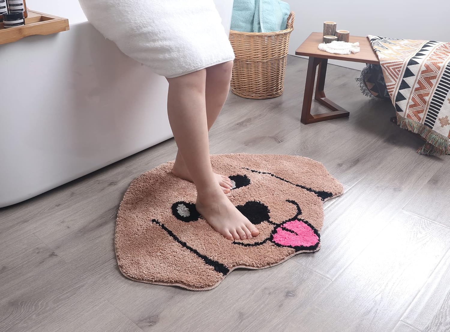 Cute Bath Mat with Golden Retriever Design