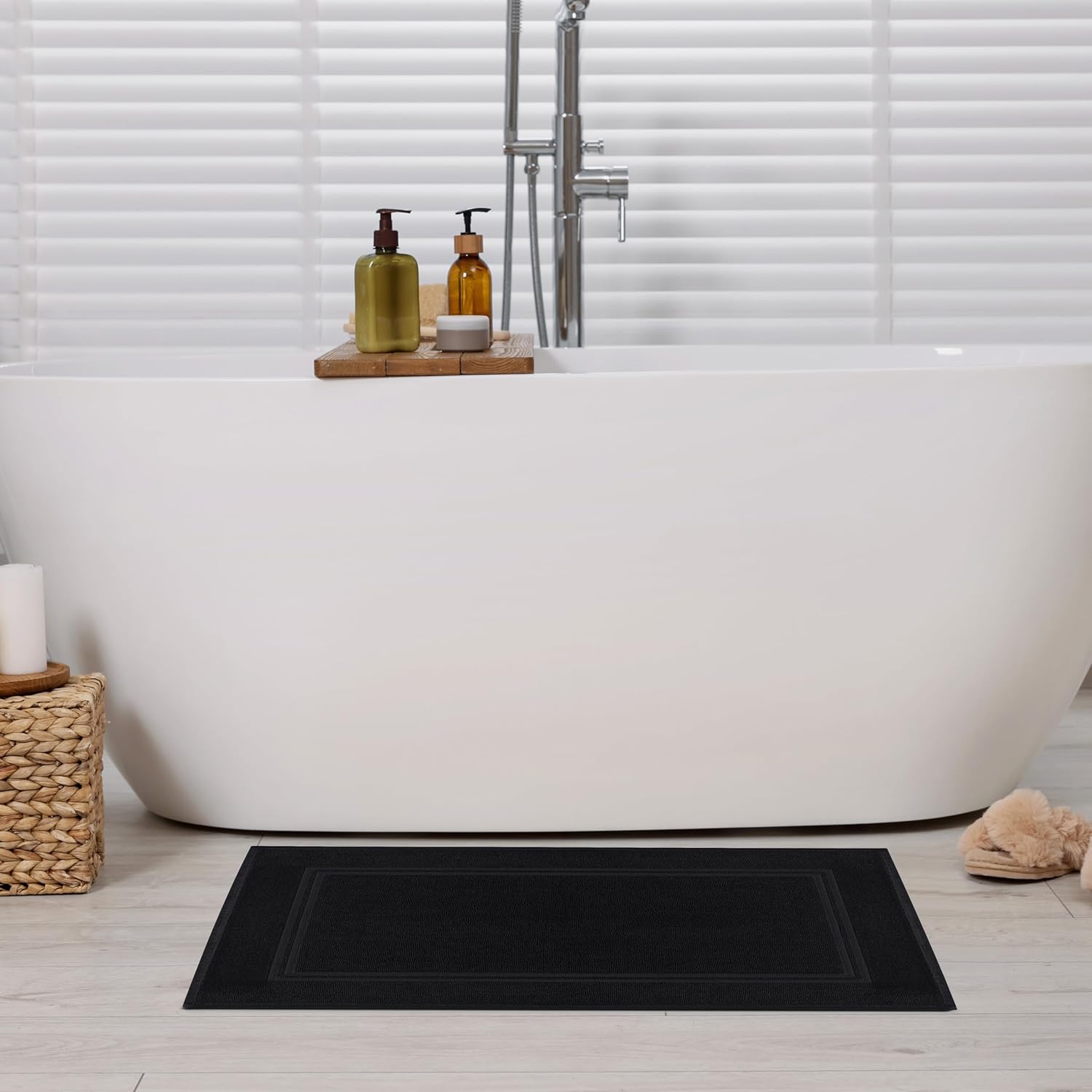 Tens Towels Pack of 2 Bath Mats Black 20x32 Inches