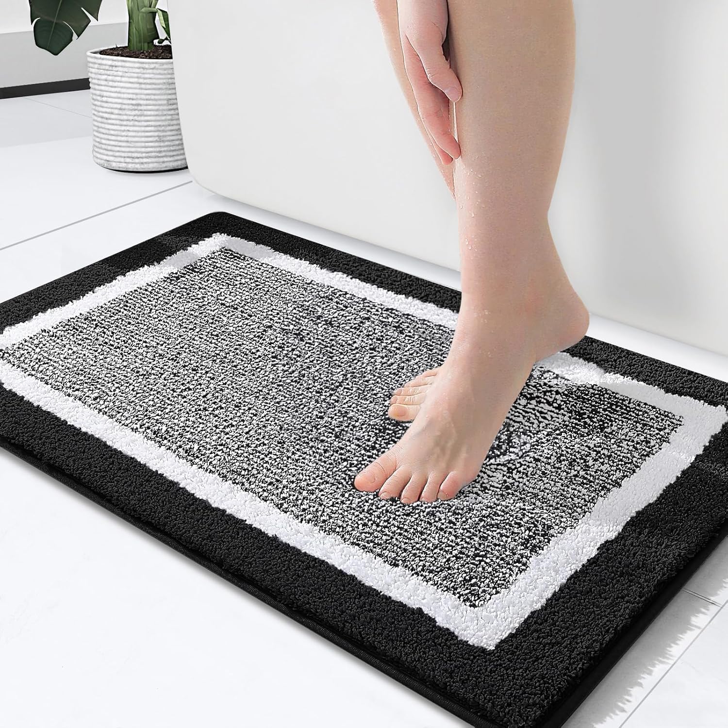 OLANLY Bath Rugs 24x16 Non-Slip Microfiber Mat