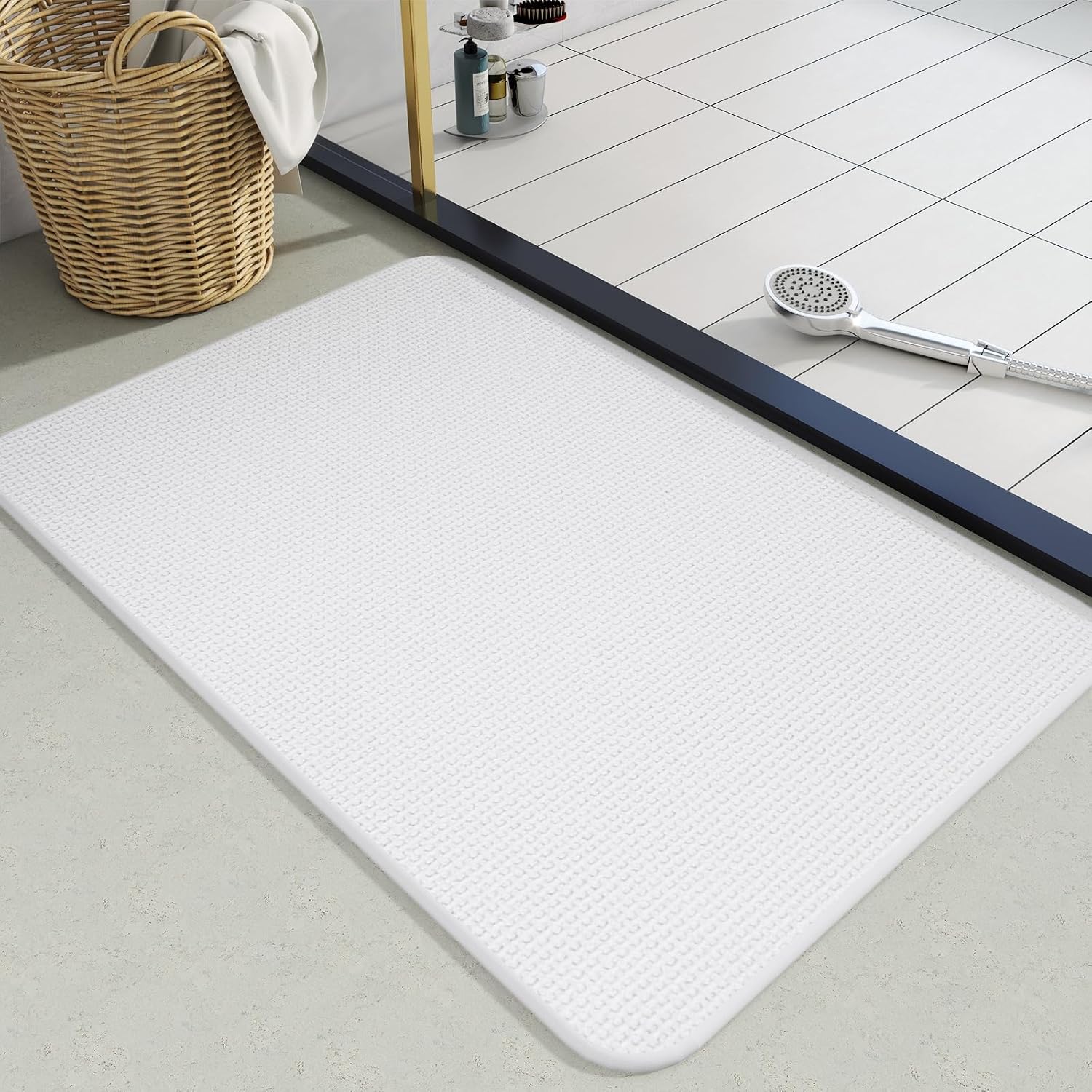 Aimissk Chenille Bath Mat Non Slip 16x24 Inch