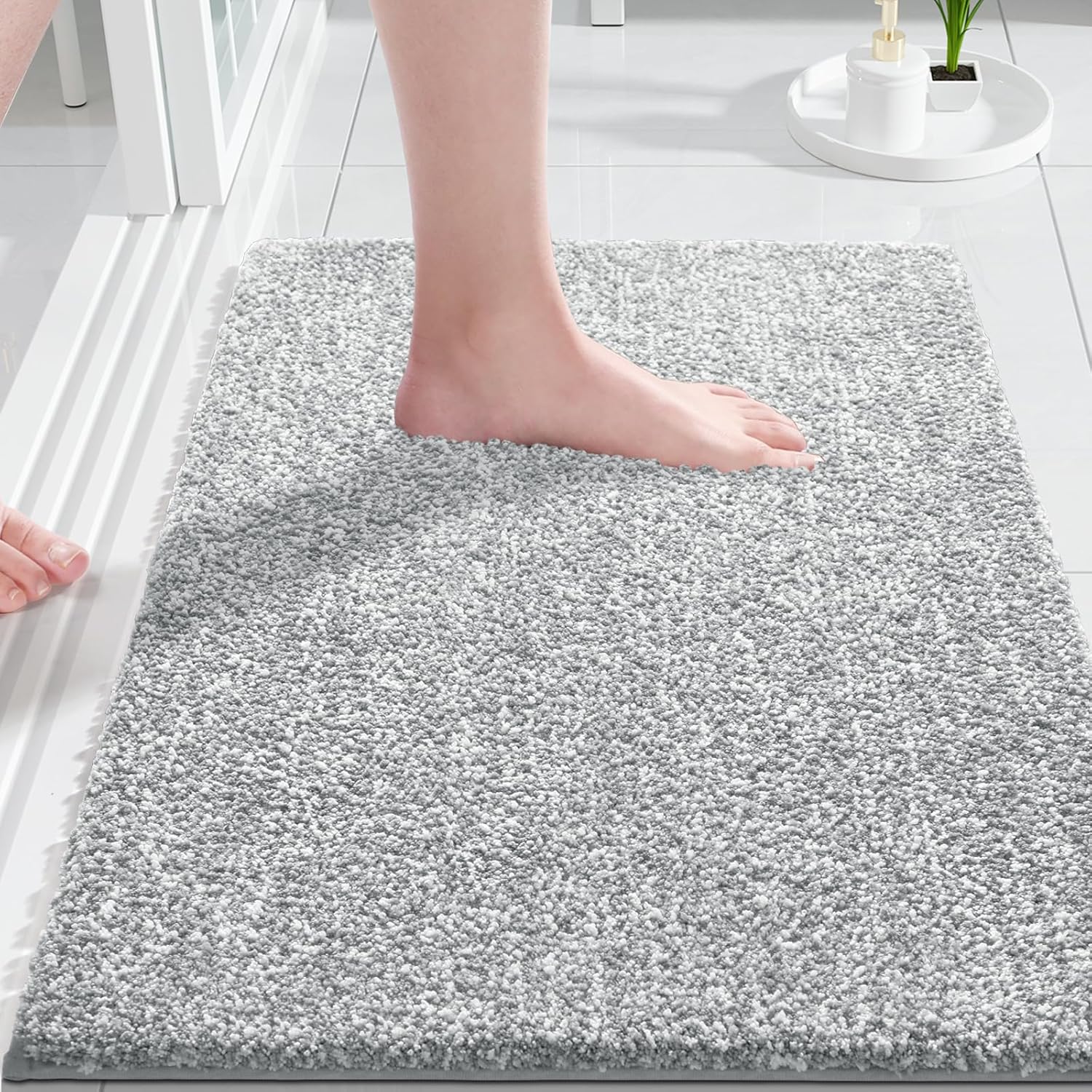 Yimobra Bathroom Rug Mat Soft Non-Slip Water Absorbent Thick 24x17 GreyWhite