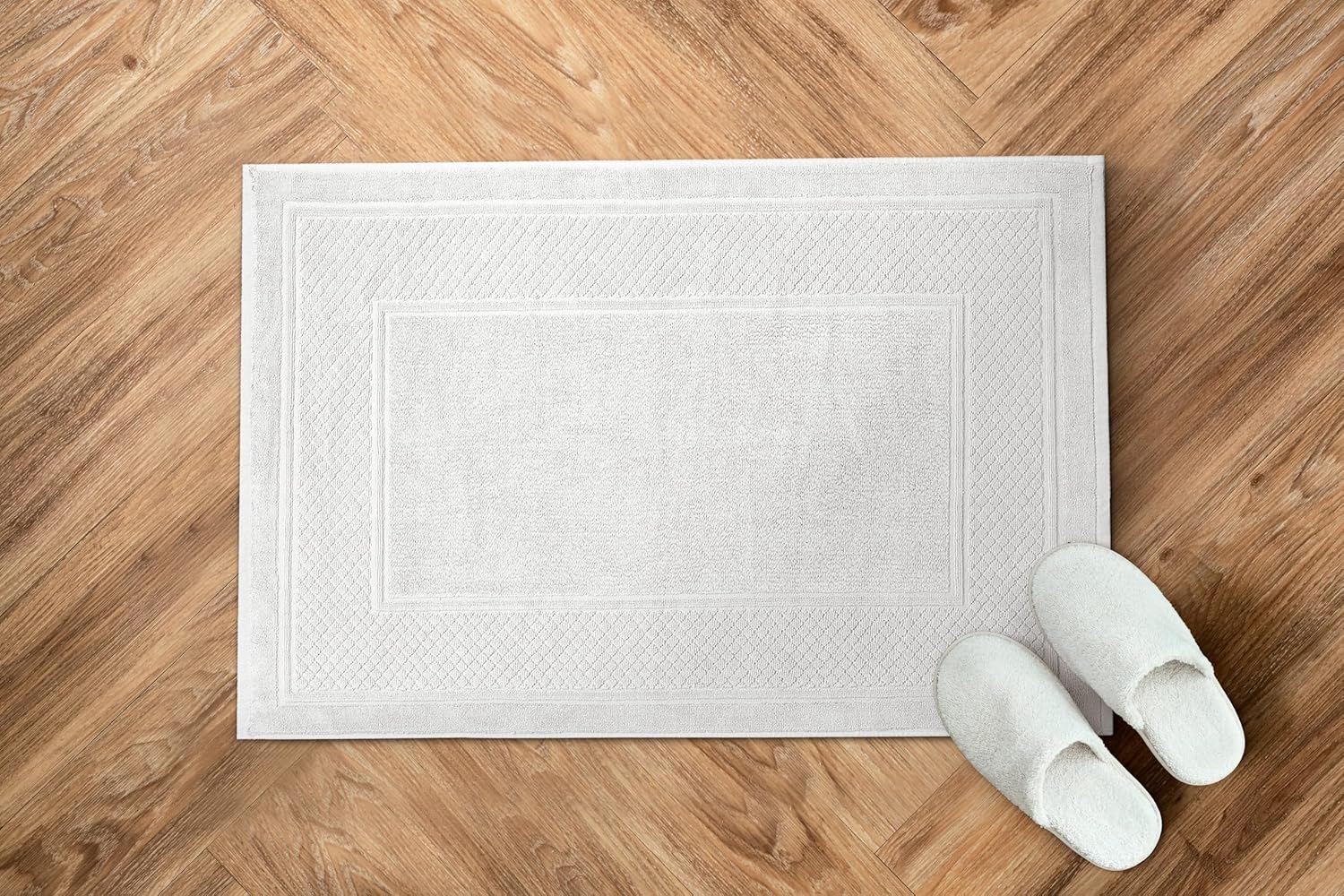 Avalon Towels White Bath Mat Set of 2 1