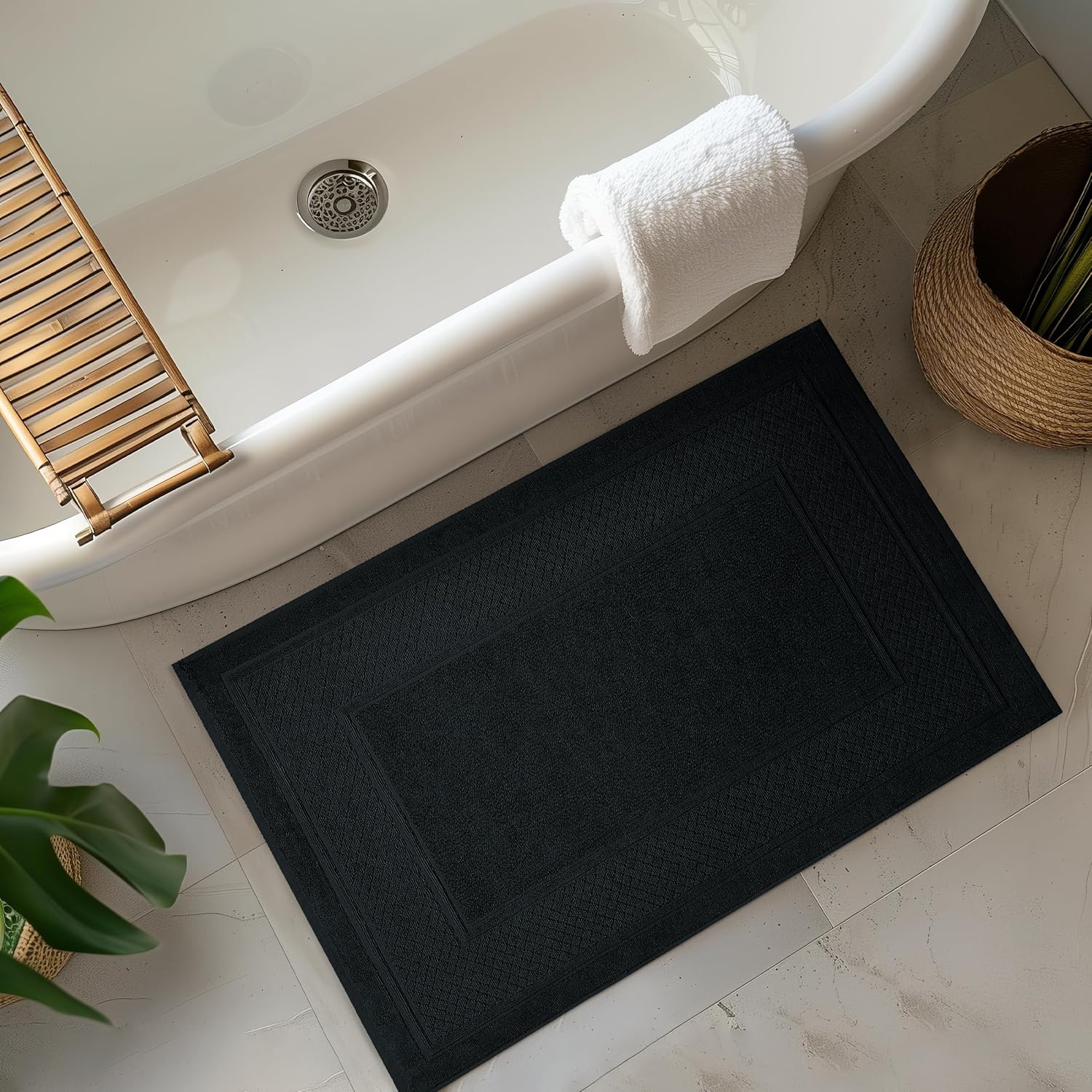 Avalon Towels Black Bath Mat Set of 2 1