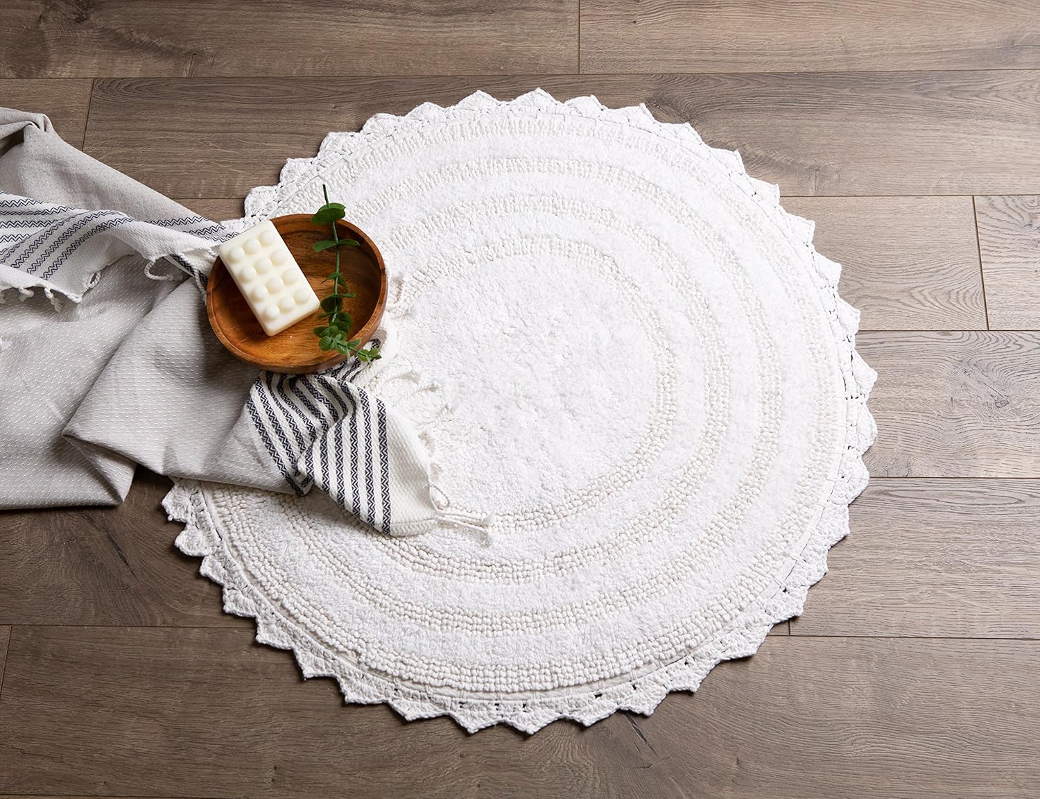 DII Crochet Bath Mat Reversible Round 275 Inch White 1